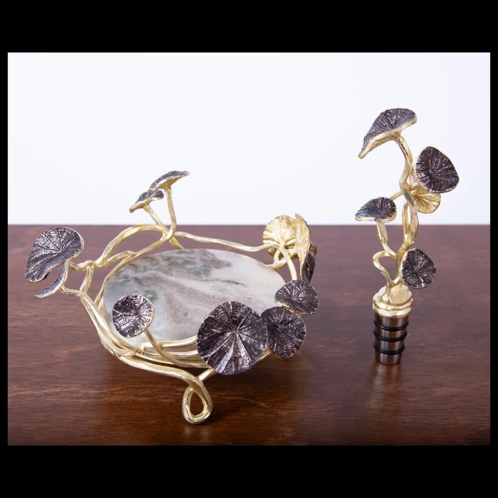 MICHAEL ARAM MONET’S GARDEN GOLDEN SUNSET WINE COASTER & STOPPER SET